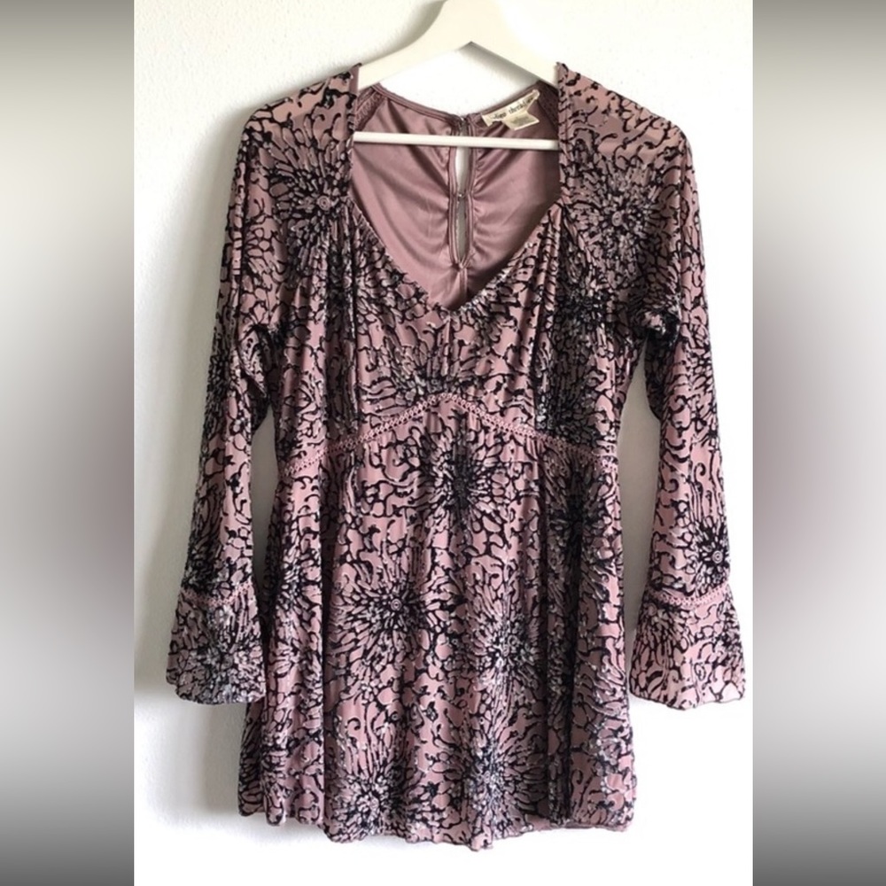Indigo Thread Co. Light Purple Burnout Velvet Tunic Top Size Small
